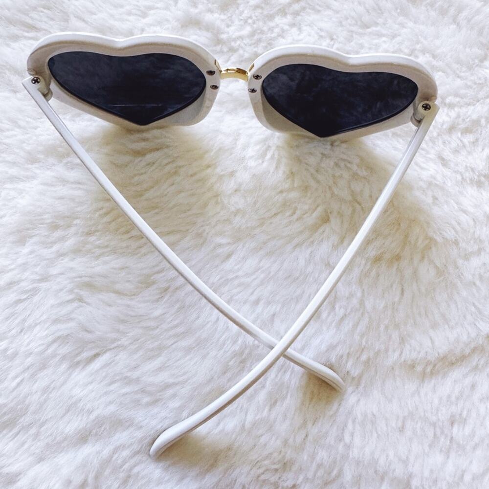 Pixie White Girl Heart-shape Sunglasses - Picture 8 of 11